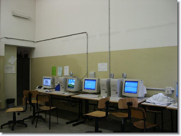 Clicca per scorrere le foto originali ingrandite