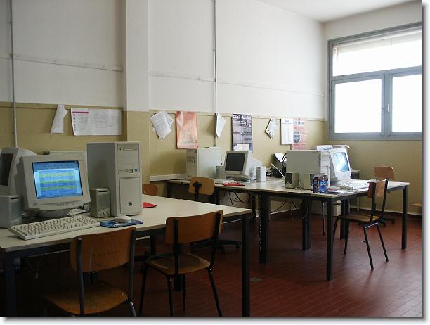 Clicca per scorrere le foto originali ingrandite