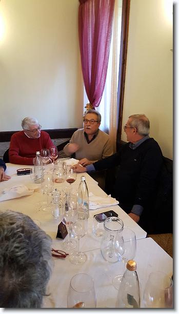 Clicca per scorrere le foto originali ingrandite