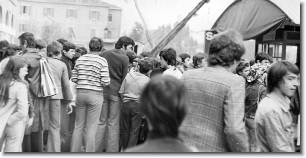 Clicca per scorrere le foto originali ingrandite